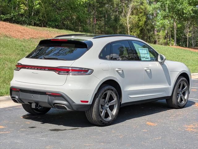2026 Porsche Macan Macan