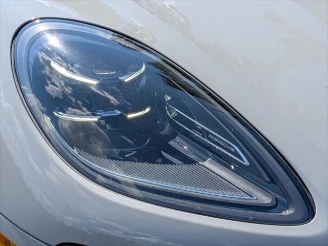 2026 Porsche Macan Macan