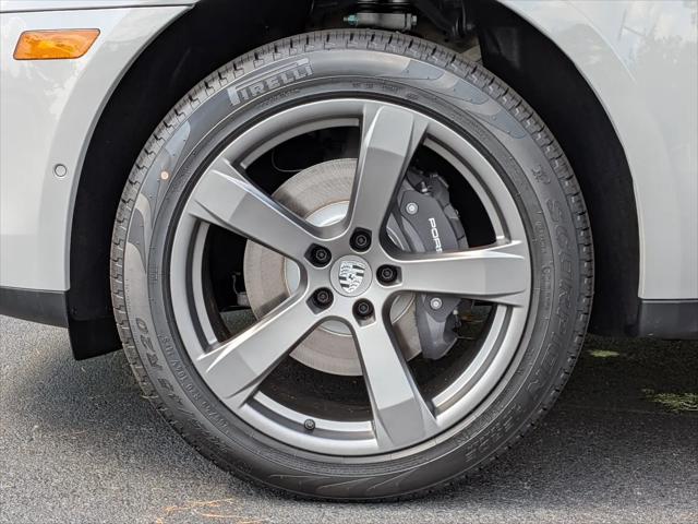2026 Porsche Macan Macan