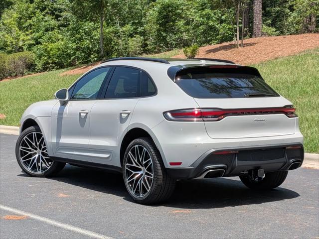 2026 Porsche Macan Macan