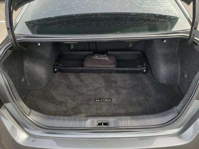 2021 Nissan Altima SR FWD