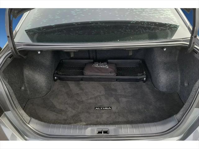 2021 Nissan Altima SR FWD