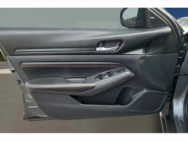 2021 Nissan Altima SR FWD