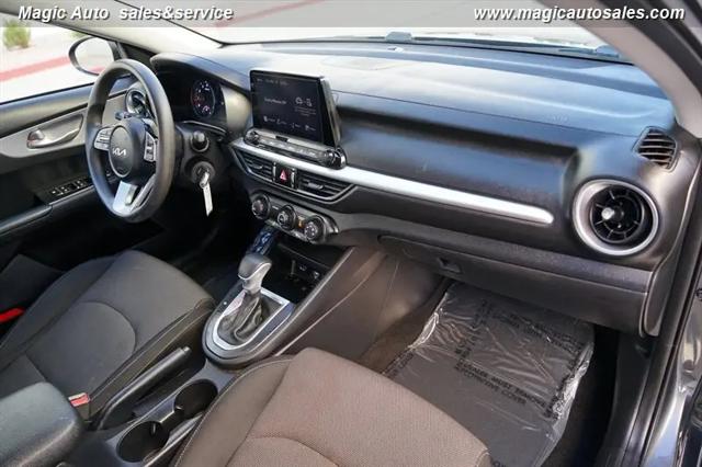 2024 Kia Forte LXS