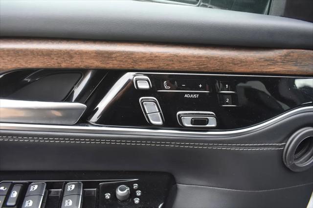 2023 Jeep Grand Wagoneer 4x4