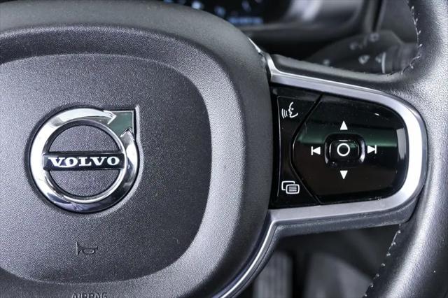 2018 Volvo XC90 T6 Momentum