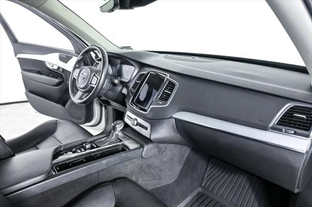 2018 Volvo XC90 T6 Momentum