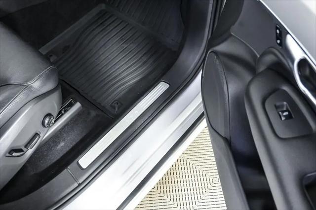 2018 Volvo XC90 T6 Momentum