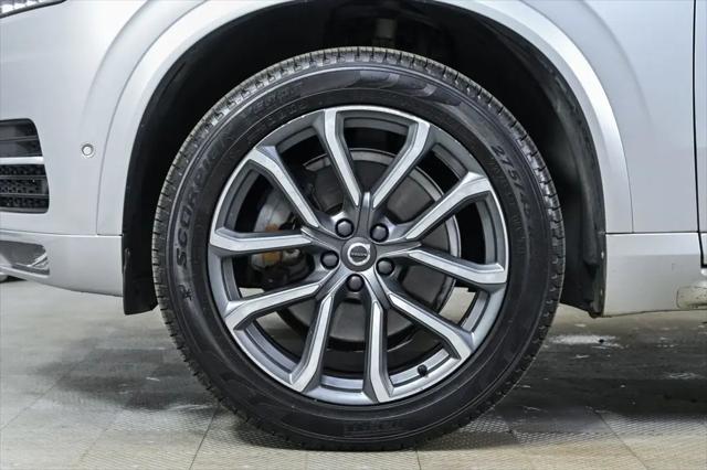2018 Volvo XC90 T6 Momentum