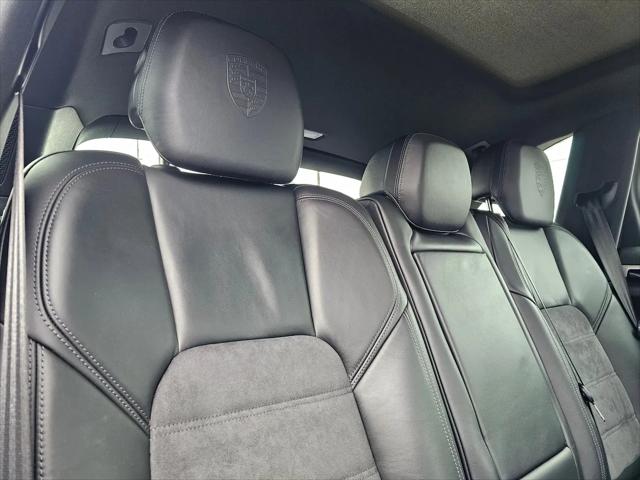 2018 Porsche Cayenne Platinum Edition