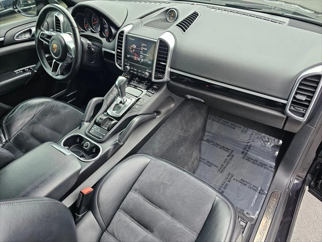 2018 Porsche Cayenne Platinum Edition