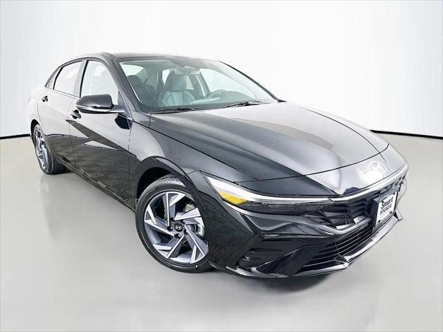 2026 Hyundai Elantra Limited for sale in Davenport, IA