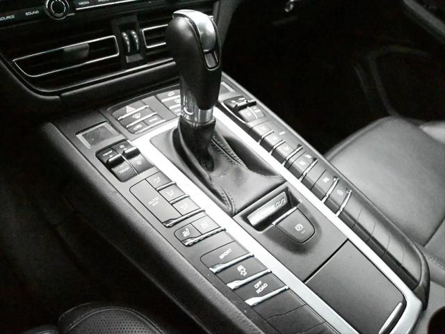 2019 Porsche Macan Macan