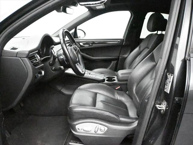 2019 Porsche Macan Macan