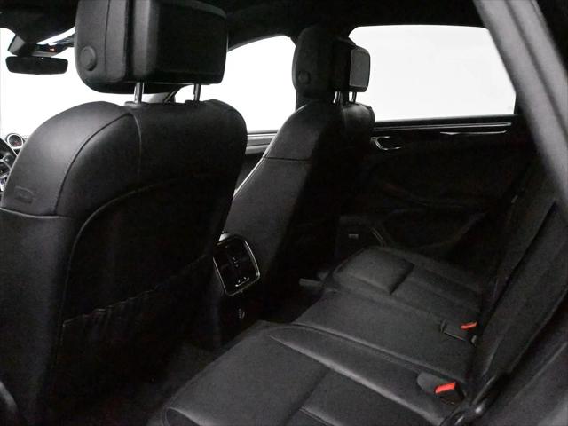 2019 Porsche Macan Macan