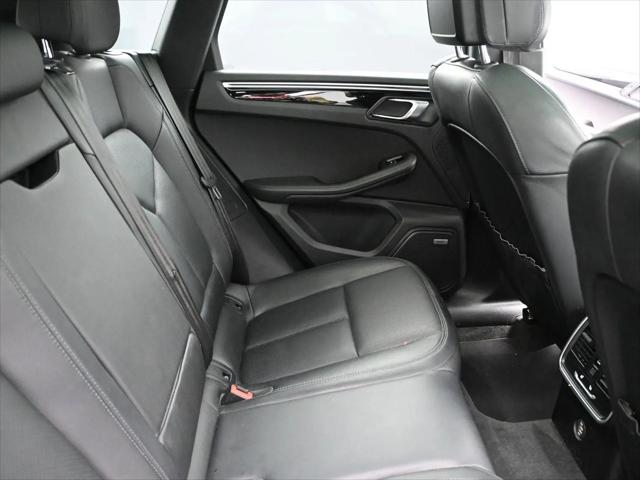 2019 Porsche Macan Macan