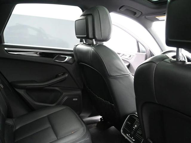 2019 Porsche Macan Macan