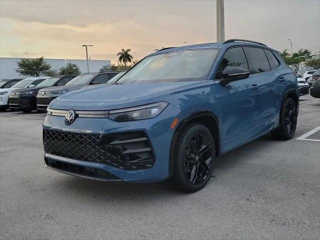 2026 Volkswagen Tiguan SE R-Line Black