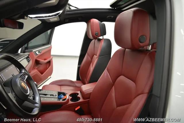 2023 Porsche Macan T