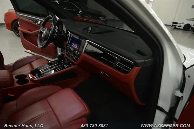 2023 Porsche Macan T
