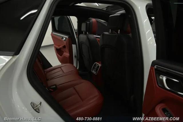 2023 Porsche Macan T