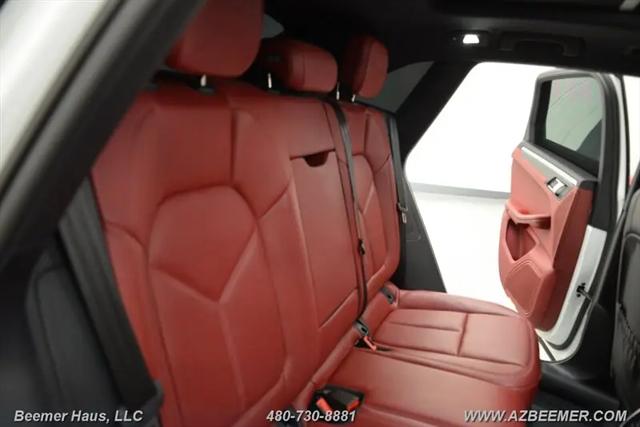 2023 Porsche Macan T