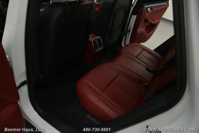 2023 Porsche Macan T