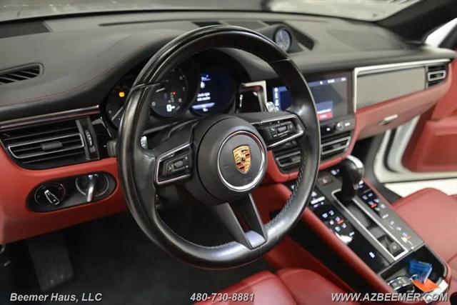 2023 Porsche Macan T
