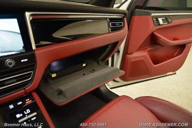 2023 Porsche Macan T
