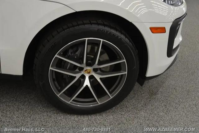 2023 Porsche Macan T