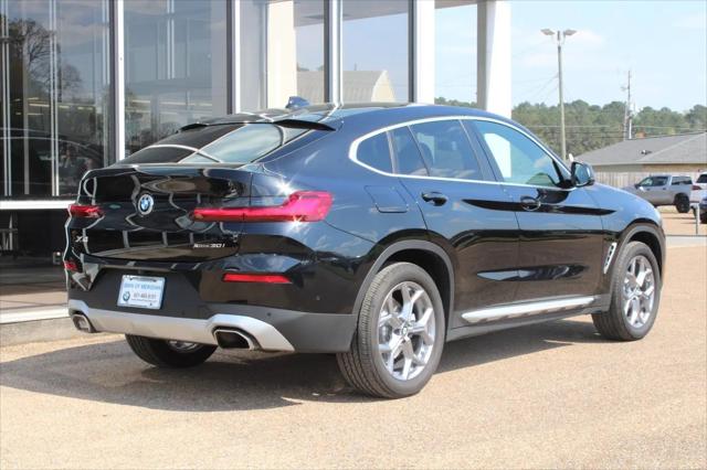 2025 BMW X4 xDrive30i