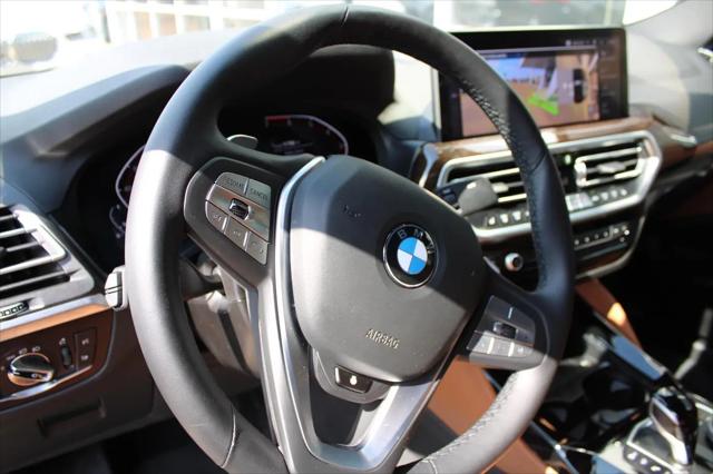 2025 BMW X4 xDrive30i