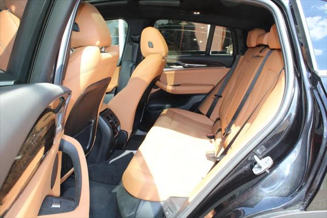 2025 BMW X4 xDrive30i