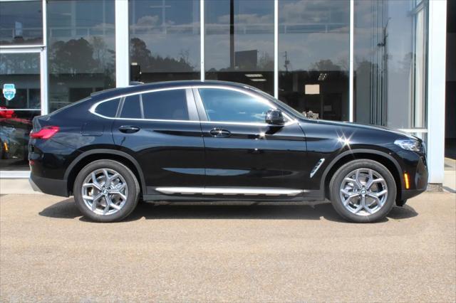 2025 BMW X4 xDrive30i