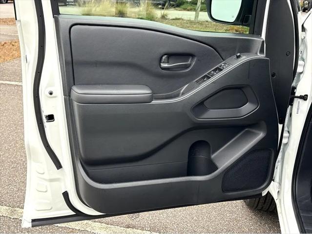 2026 Nissan Frontier Crew Cab SV 4x2