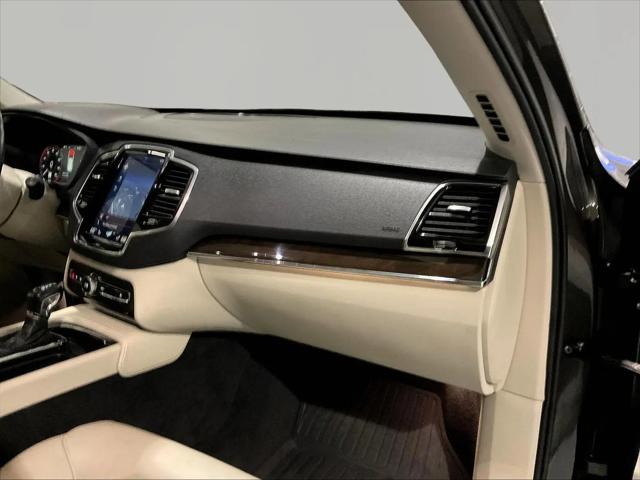 2024 Volvo XC90 Recharge T8 Plus 6-Seater