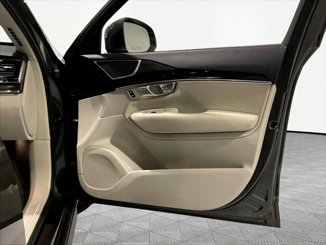 2024 Volvo XC90 Recharge T8 Plus 6-Seater