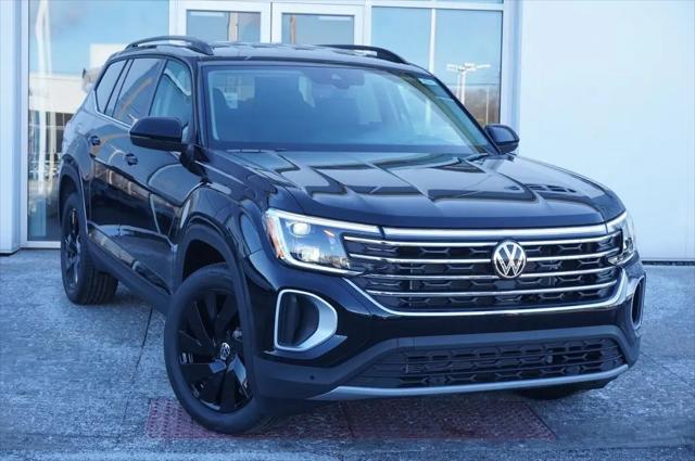 2026 Volkswagen Atlas SE with Technology