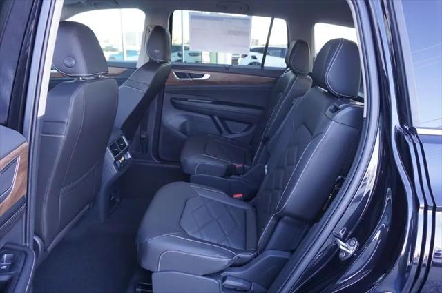 2026 Volkswagen Atlas SE with Technology