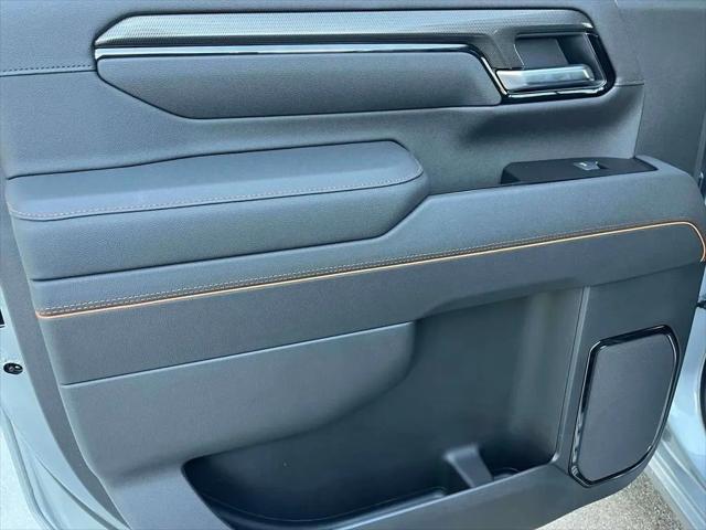 2026 GMC Sierra 2500HD Crew Cab, Standard Bed, AT4, 4WD