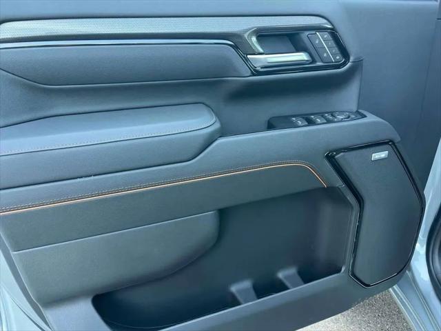 2026 GMC Sierra 2500HD Crew Cab, Standard Bed, AT4, 4WD