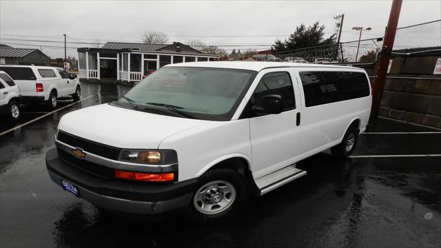 2017 Chevrolet Express LT