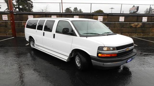 2017 Chevrolet Express LT