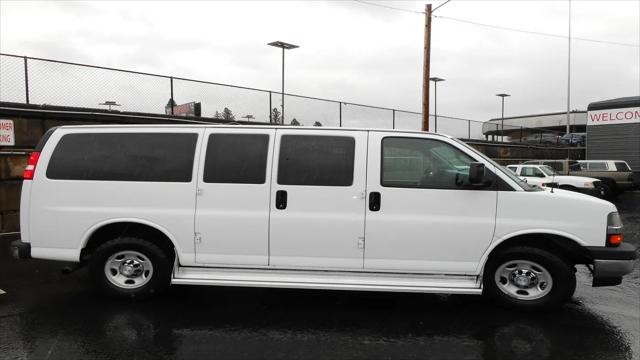 2017 Chevrolet Express LT