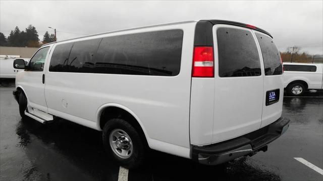 2017 Chevrolet Express LT