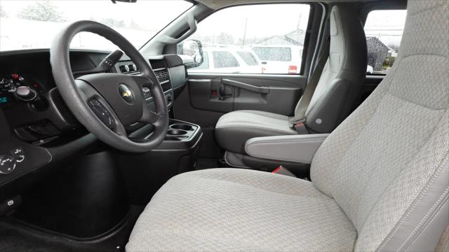 2017 Chevrolet Express LT