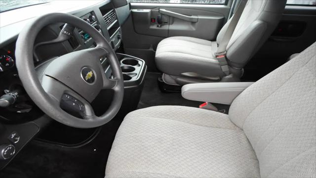 2017 Chevrolet Express LT
