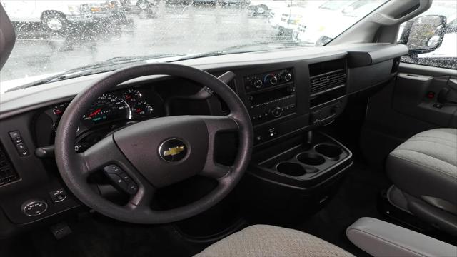 2017 Chevrolet Express LT