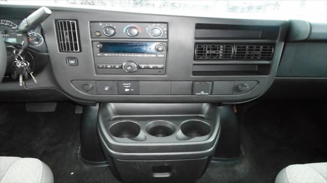 2017 Chevrolet Express LT
