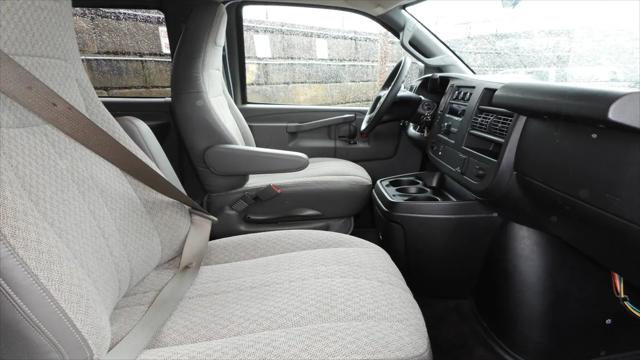2017 Chevrolet Express LT